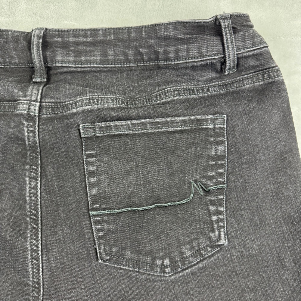 M Jeans by Maurice's Mid Rise Women's Bootcut Black Denim Jeans Size 18W Short - Picture 10 of 11